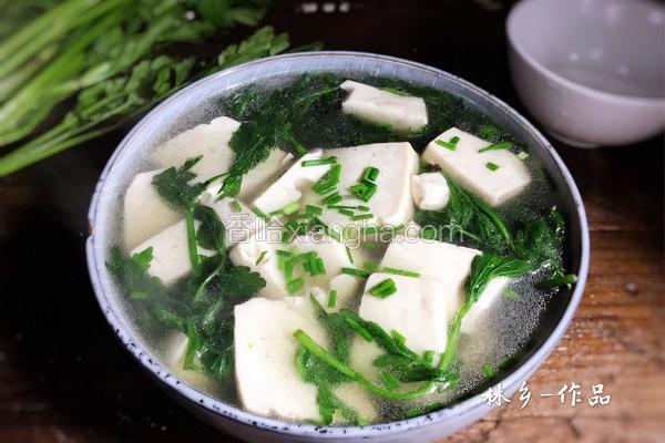 野芹菜叶豆腐汤
