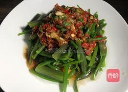 瓜子仁拌野芹菜梗的做法图解11