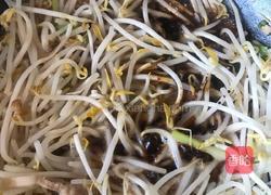 五花肉炒豆芽的做法图解6