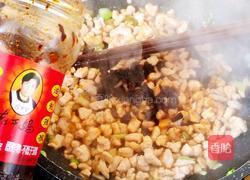 辣味榆钱炒肉的做法图解11