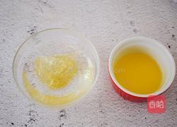 黑芝麻慕斯蛋糕的做法图解2