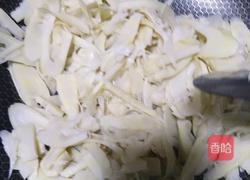 竹笋炒猪肉的做法图解1