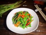 双椒炒野芹菜梗的做法[图]