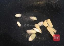 红烧鸡翅土豆的做法图解3