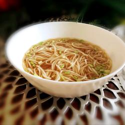 蒜苗香香汤面的做法[图]
