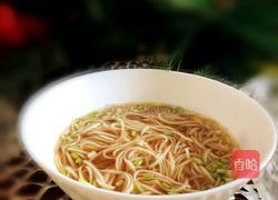 蒜苗香香汤面的做法图解5