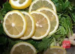 柠檬酸鸡爪的做法图解3