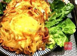 不一样的鸟巢煎蛋的做法图解1