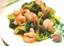 西兰花炒虾仁的做法图解9