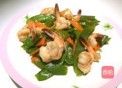 西兰花炒虾仁的做法图解1