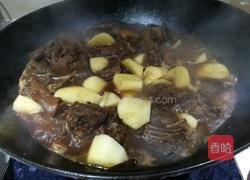 土豆烧仔鹅的做法图解4