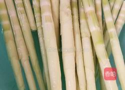 春笋炒牛肉的做法图解1