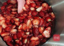 草莓酱的做法图解2