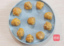 咸蛋黄肉松青团的做法图解6