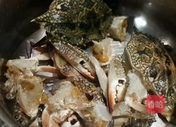 螃蟹煲的做法图解1