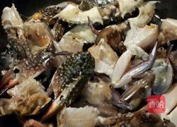 螃蟹煲的做法图解5