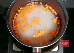鲜虾豌豆粥 (宝宝辅食)的做法图解2