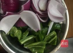 咖喱味儿的大盘鸡的做法图解3