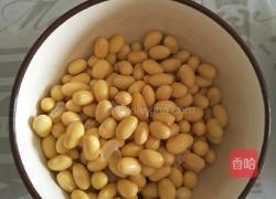 雪里红黄豆炒肉末#春季时令菜菜谱#的做法图解1