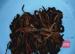 菜干焖肉的做法图解1