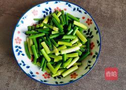 鲜蒜薹炒腊肠的做法图解5