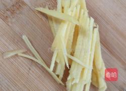 酸菜肥肠的做法图解3