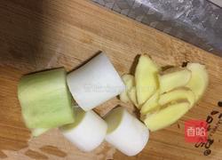 山药排骨汤的做法图解2