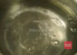 Illustration of how to make apple rock sugar pear 3