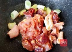 超简单家常版~香菇黄焖鸡的做法图解4