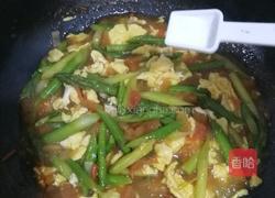 芦笋蕃茄炒蛋的做法图解15