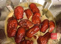 红枣桂圆银耳羹(养颜汤)的做法图解4