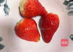  草莓玫瑰花蜜银耳羹的做法图解12