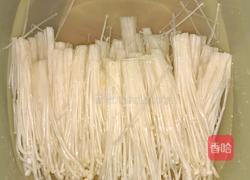 香辣金针菇的做法图解2