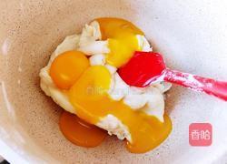 水果创意菜+草莓抱抱卷的做法图解5