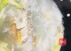 简单方便鲫鱼汤的做法图解3