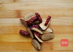 红枣芒果桃胶羹的做法图解4