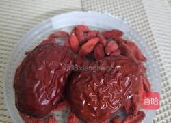 百合花生银耳莲子羹的做法图解5