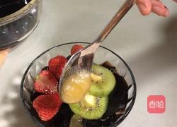 蜂蜜水果龟苓膏的做法图解9