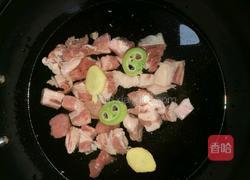 西红柿土豆炖牛腩的做法图解1