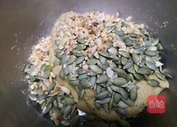 南瓜子咸蛋黄酥的做法图解9