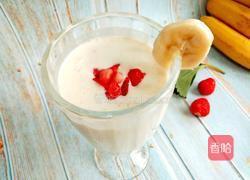 香蕉奶昔的做法图解5