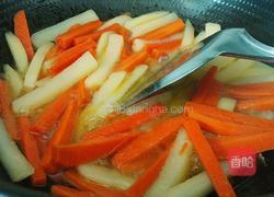 胡萝卜炒土豆的做法图解10
