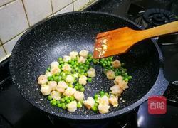 芒果青豆炒虾仁的做法图解8