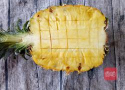 菠萝虾仁炒饭的做法图解5