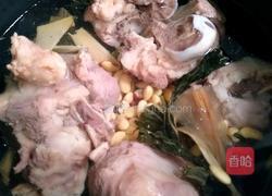 黄豆菜干猪骨汤的做法图解7