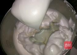 十二寸戚风蛋糕的做法图解7