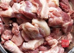 闷鸭肉的做法图解1