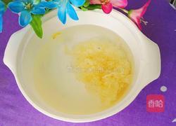苹果雪梨银耳汤的做法图解2