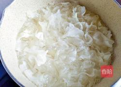 山楂罐头拌银耳的做法图解5