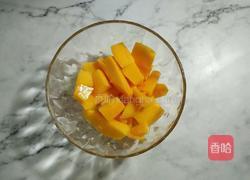 芒果奶昔的做法图解2